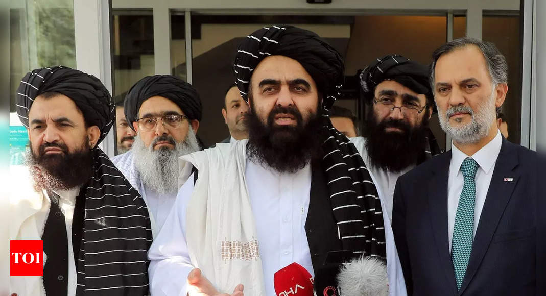 maximo-diplomatico-designado-por-los-talibanes-y-jefe-de-la-mision-de-estados-unidos-en-afganistan-se-reunen-en-qatar