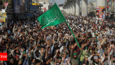 Photo of Pakistán: 8 muertos mientras los islamistas chocan con la policía;  Guardabosques desplegados en Punjab