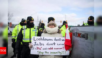 Photo of Continúan los bloqueos en la frontera entre Canadá y Estados Unidos, aumentan las protestas